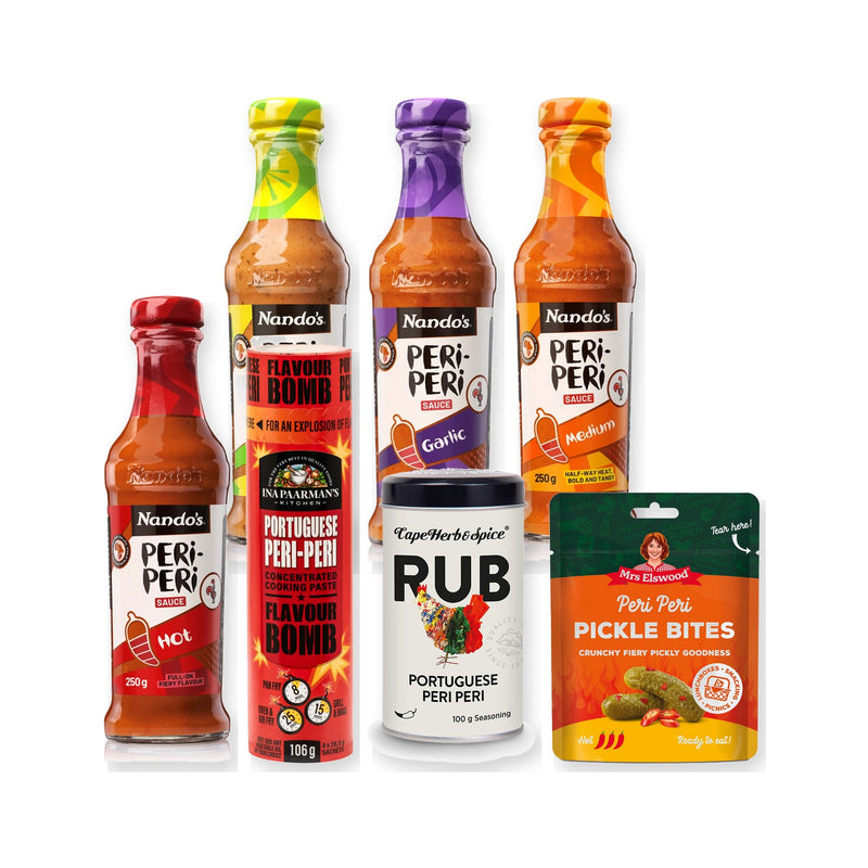 ארבעה רטבי פרי-פרי Nando's מהעדין לחריף, עם תבלין Cape Herb, מחית Ina Paarman's ומלפפוני פרי-פרי, מתוך מארז ערב פרי-פרי